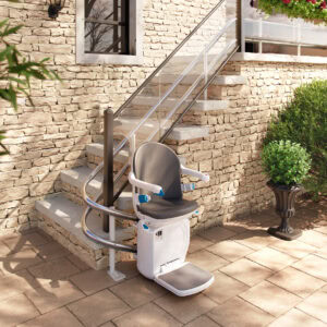 Handicare 4000 Outdoor Curved Stairlift 1 1