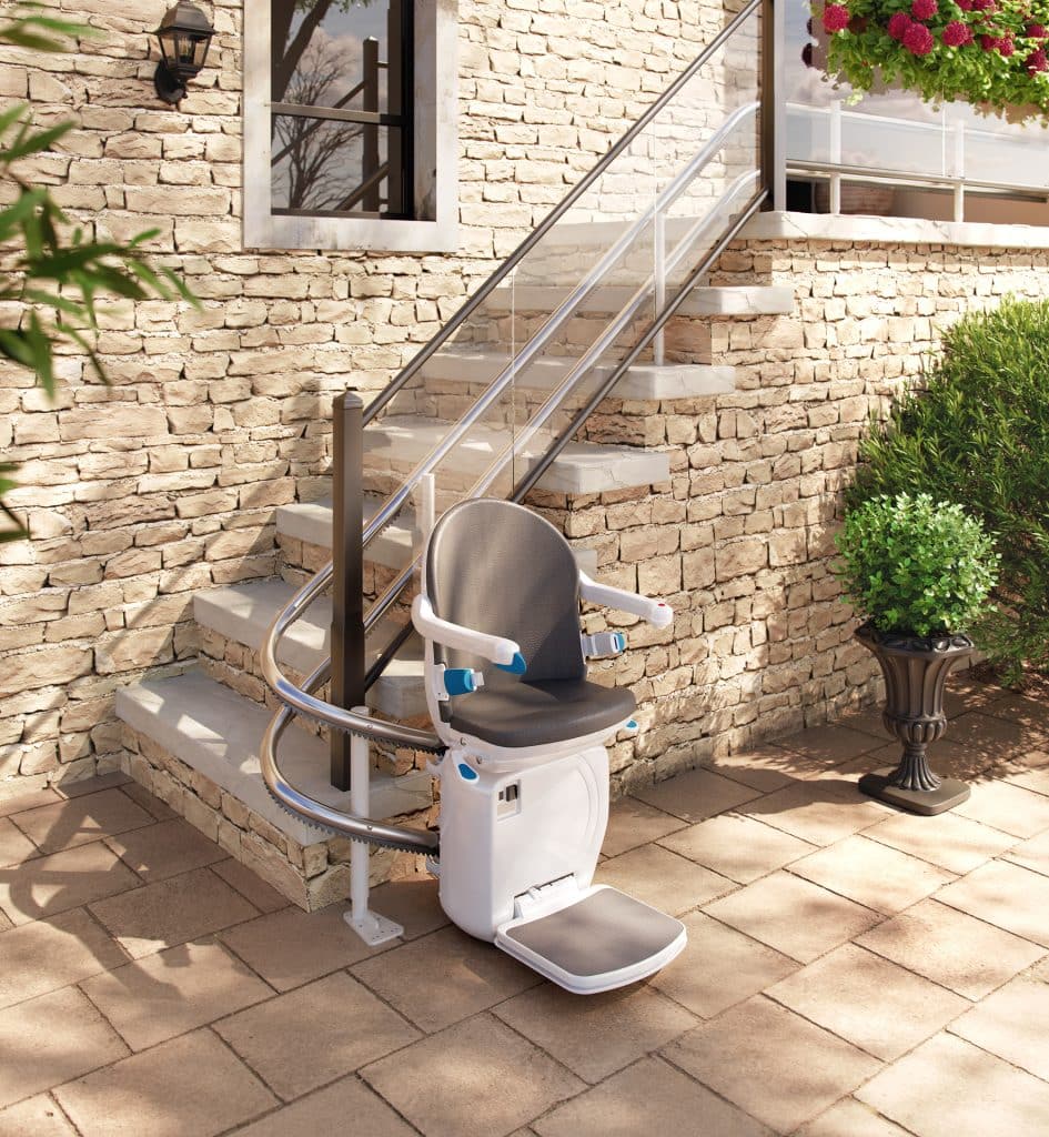 Handicare 4000 Outdoor Curved Stairlift 1 1
